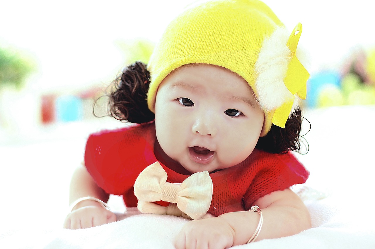 6个月孕妈供卵生的宝宝乳房有硬块（6个月孕妈供卵生的宝宝乳房有硬块要怎么护理）